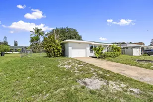 276 NE Summer Rd, Port Saint Lucie, FL 34983 - Photo 21