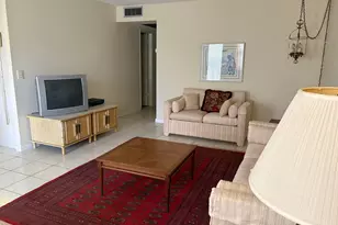 2036 Cornwall B, Boca Raton, FL 33434 - Photo 3