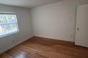 570 NE 64th St, Miami, FL 33138 - Photo 5