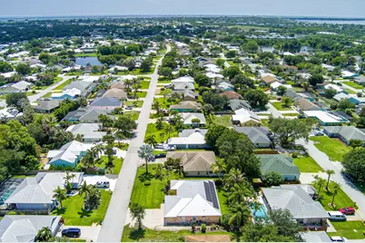 426 NE Vanda Terrado, Jensen Beach, FL 34957 - Photo 25