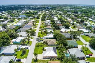 426 NE Vanda Terrado, Jensen Beach, FL 34957 - Photo 25