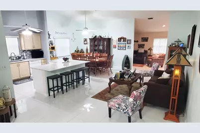 5261 Crystal Anne Drive, West Palm Beach, FL 33417 - Photo 9