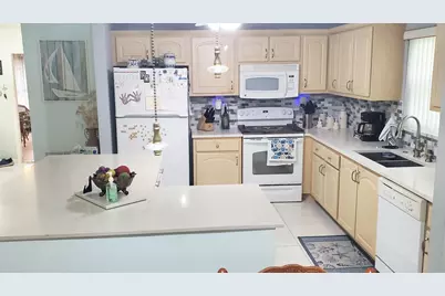 5261 Crystal Anne Drive, West Palm Beach, FL 33417 - Photo 11