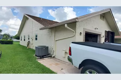 5261 Crystal Anne Drive, West Palm Beach, FL 33417 - Photo 3