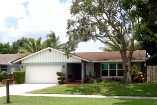 2807 SW 13th Ct, Deerfield Beach, FL 33442 - Photo 3