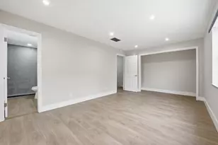 7318 NW 75th St, Tamarac, FL 33321 - Photo 17