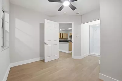 7318 NW 75th Street, Tamarac, FL 33321 - Photo 13
