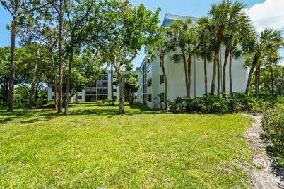 4760 Lucerne Lakes Boulevard W #403, Lake Worth, FL 33467 - Photo 21