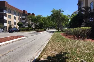 4154 Inverrary Dr, Lauderhill, FL 33319 - Photo 27