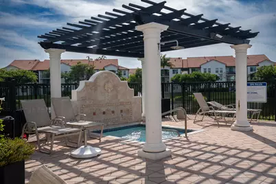809 Villa Circle, Boynton Beach, FL 33435 - Photo 1