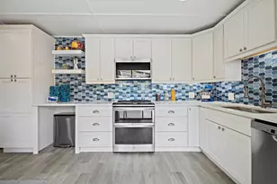 6163 SE Riverboat Dr, Stuart, FL 34997 - Photo 3