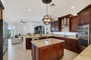 731 Edgebrook Ln, Royal Palm Beach, FL 33411 - Photo 11