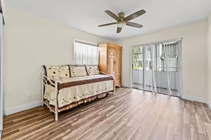 205 Flanders E, Delray Beach, FL 33484 - Photo 17