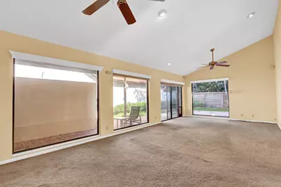 13 Ironwood Way N, Palm Beach Gardens, FL 33418 - Photo 7