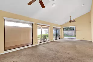 13 Ironwood Way N, Palm Beach Gardens, FL 33418 - Photo 7