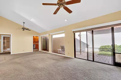 13 Ironwood Way N, Palm Beach Gardens, FL 33418 - Photo 9