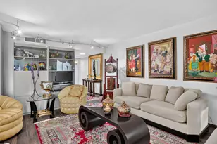 2805 Bridgewood Dr, Boca Raton, FL 33434 - Photo 9