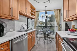 2805 Bridgewood Dr, Boca Raton, FL 33434 - Photo 3