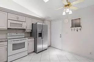 10044 Andrea Ln, Boynton Beach, FL 33437 - Photo 3