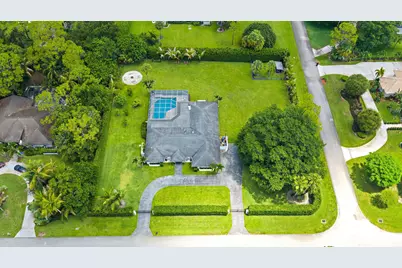 14039 Greentree Trail, Wellington, FL 33414 - Photo 23