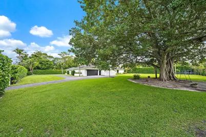 14039 Greentree Trail, Wellington, FL 33414 - Photo 3
