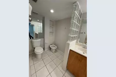 197 Lakeview Drive #202, Weston, FL 33326 - Photo 17