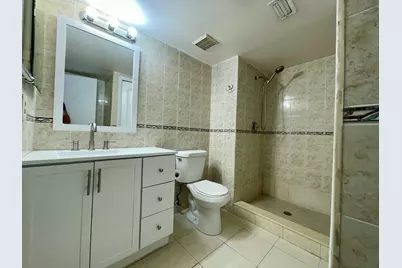 197 Lakeview Drive #202, Weston, FL 33326 - Photo 11