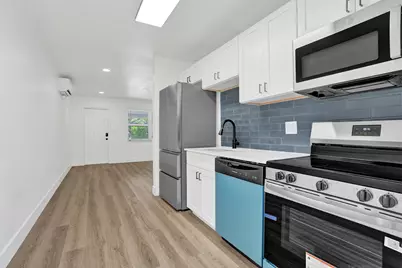 2020 NE 15th Street, Fort Lauderdale, FL 33304 - Photo 11
