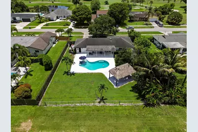 7635 Oakmont Drive, Lake Worth, FL 33467 - Photo 33