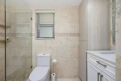 3654 Via Poinciana #603, Lake Worth, FL 33467 - Photo 9