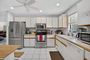 20974 Concord Green Dr E, Boca Raton, FL 33433 - Photo 9