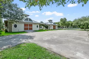 3454 Grand Prix Farms Dr, Wellington, FL 33414 - Photo 7