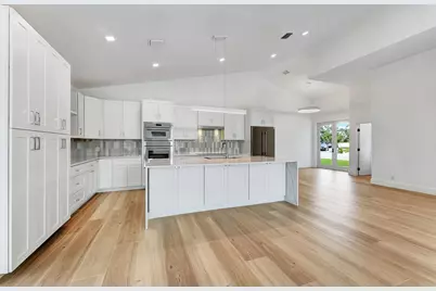 13878 Palm Grove Place, Palm Beach Gardens, FL 33418 - Photo 19