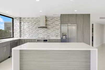 1500 Presidential Way #404, West Palm Beach, FL 33401 - Photo 3