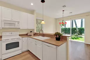 9975 E Villa Cir, Vero Beach, FL 32966 - Photo 21