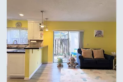 1020 NW 107th Avenue, Plantation, FL 33322 - Photo 7