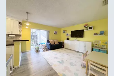 1020 NW 107th Avenue, Plantation, FL 33322 - Photo 7