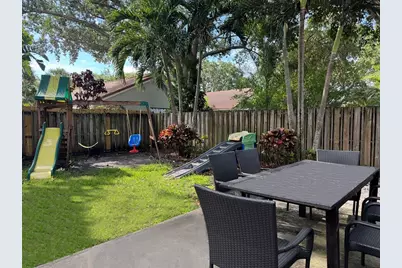 1020 NW 107th Avenue, Plantation, FL 33322 - Photo 25