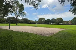 1020 NW 107th Ave, Plantation, FL 33322 - Photo 35
