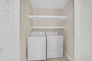 323 Capri G, Delray Beach, FL 33484 - Photo 17