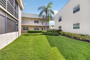 323 Capri G, Delray Beach, FL 33484 - Photo 25