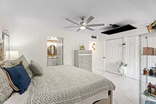 200 Village Green Cir E, Palm Springs, FL 33461 - Photo 13