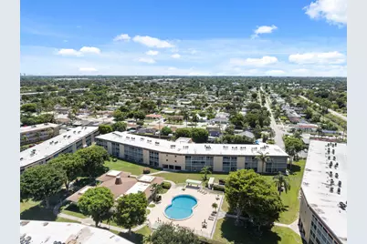 200 Village Green Circle E #206, Palm Springs, FL 33461 - Photo 21