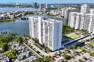 2851 NE 183rd St, Aventura, FL 33160 - Photo 15