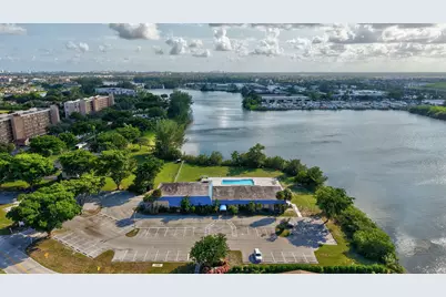 4821 NW 13th Avenue, Deerfield Beach, FL 33064 - Photo 5