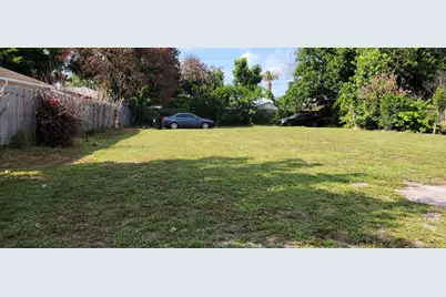 702 SW Colleen Avenue, Port Saint Lucie, FL 34983 - Photo 5