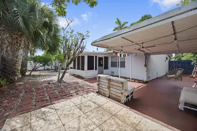 1427 NE 30th Street, Pompano Beach, FL 33064 - Photo 3