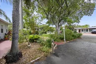 1427 NE 30th St, Pompano Beach, FL 33064 - Photo 21