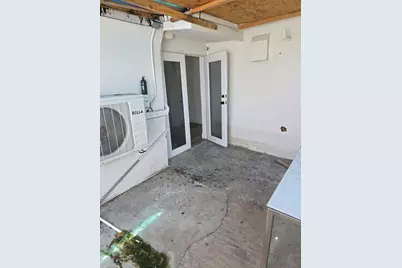 2137 NW 1st Terrace #back, Miami, FL 33125 - Photo 11