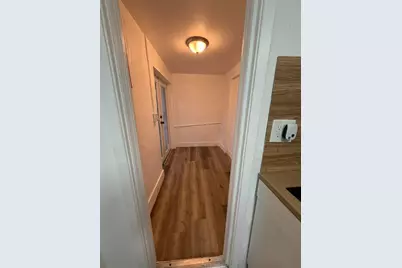2137 NW 1st Terrace #back, Miami, FL 33125 - Photo 5
